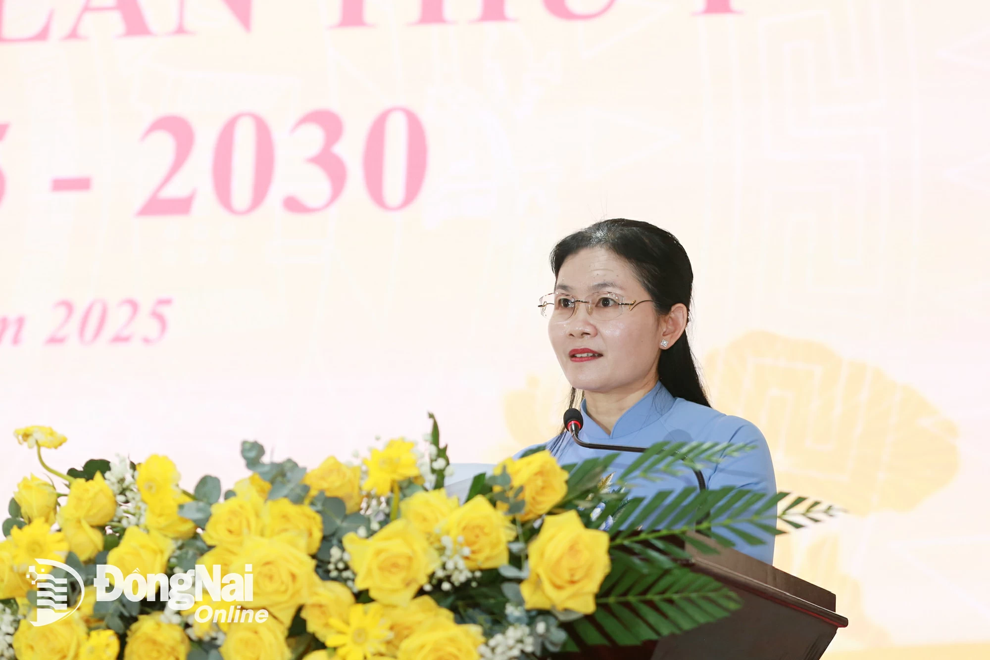 Đồng chí Tôn Ngọc Hạnh, Ủy viên dự khuyết Trung ương Đảng, Phó Bí thư Thường trực Tỉnh ủy, Chủ tịch HĐND tỉnh Đồng Nai, phát biểu chỉ đạo tại Đại hội Đại biểu Đảng bộ xã Xuân Hòa. Ảnh: Huy Anh