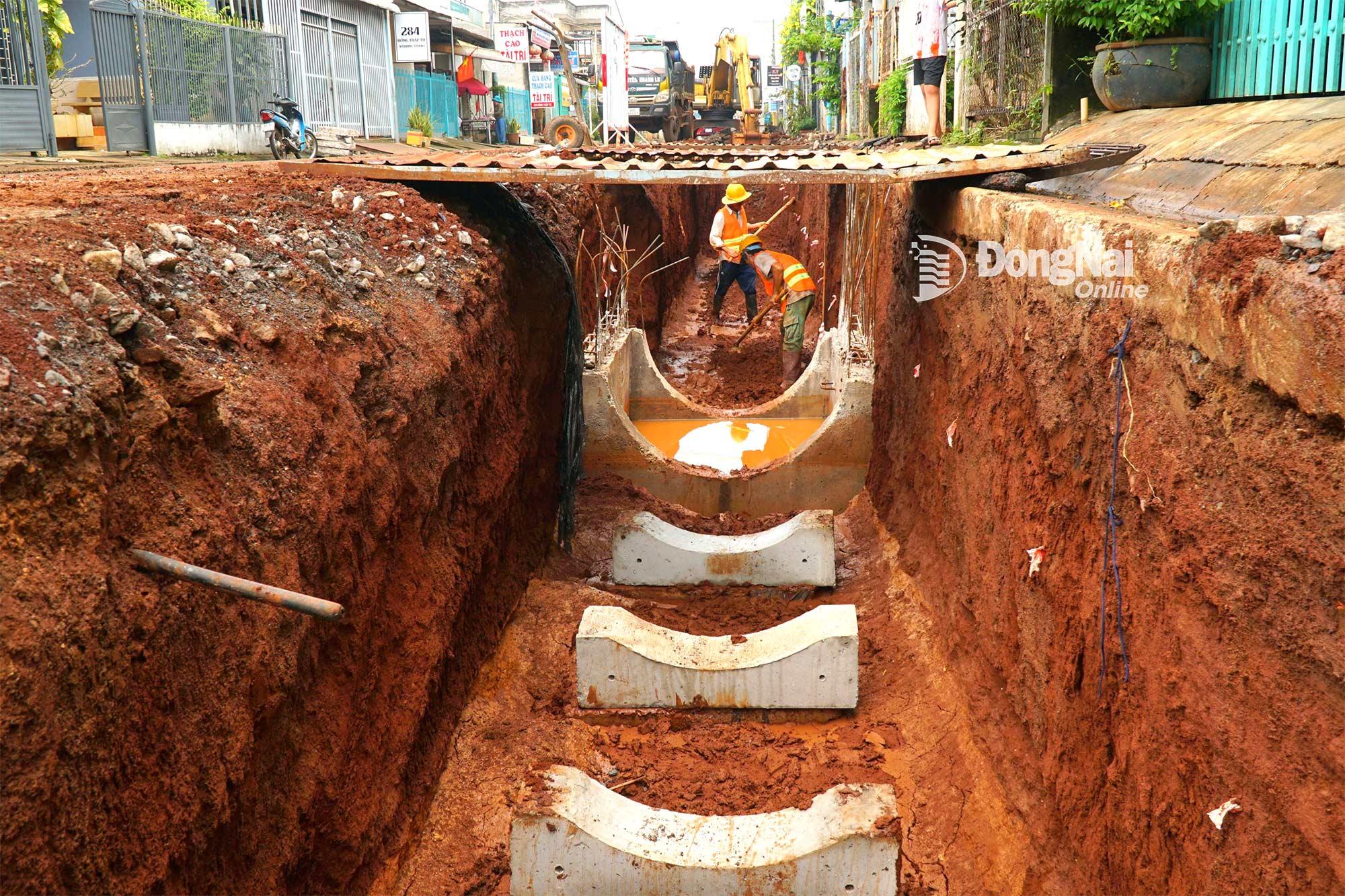 Dự án Chống ngập trên đường Hồng Thập Tự (phường Long Khánh) vừa được khởi công. Ảnh: Minh Hạnh