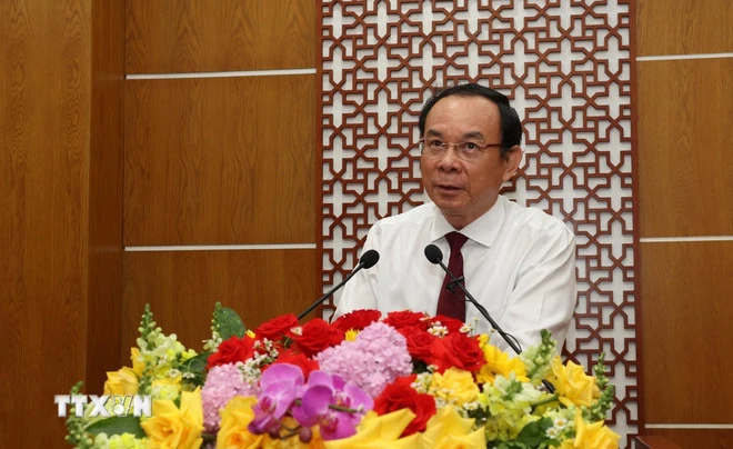 Bảo đảm văn kiện Đại hội XIV trở th&agrave;nh động lực đổi mới tư duy v&agrave; h&agrave;nh động, khơi dậy kh&aacute;t vọng ph&aacute;t triển