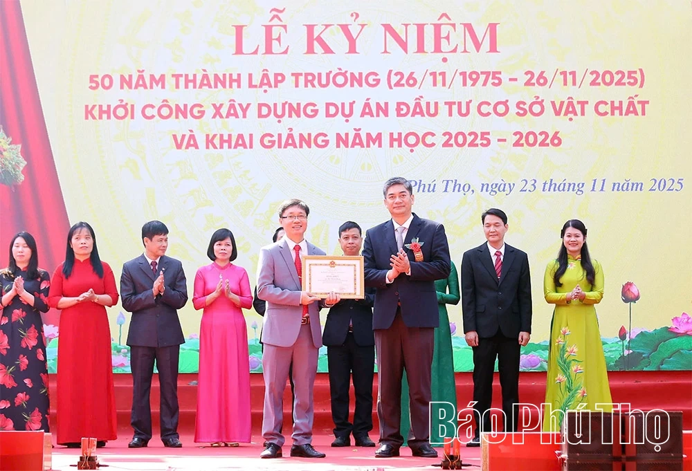 Trường Dự bị Đại học dân tộc Trung ương kỷ niệm 50 năm thành lập
