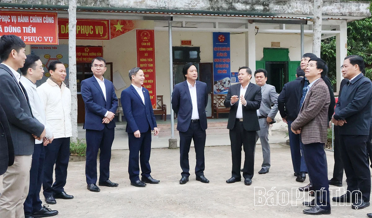 Phó Bí thư Tỉnh ủy Nguyễn Mạnh Sơn làm việc với Ban Thường vụ Đảng ủy các xã Kim Bôi, Dũng Tiến, Hợp Kim