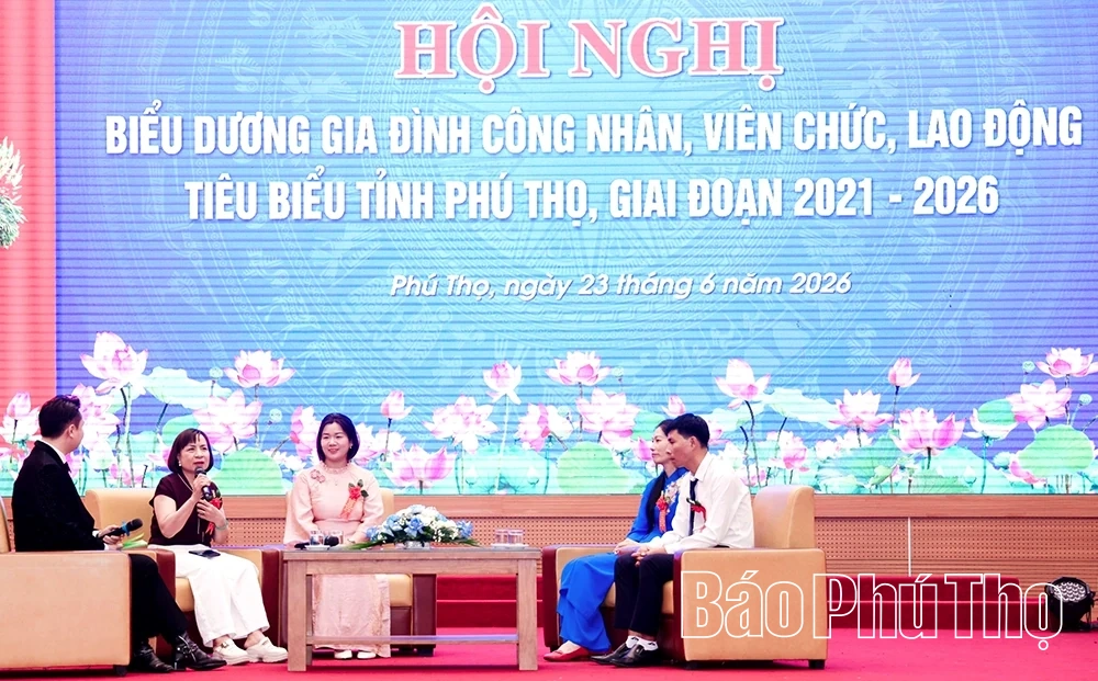 Biểu dương 60 gia đình công nhân, viên chức, lao động tiêu biểu tỉnh Phú Thọ