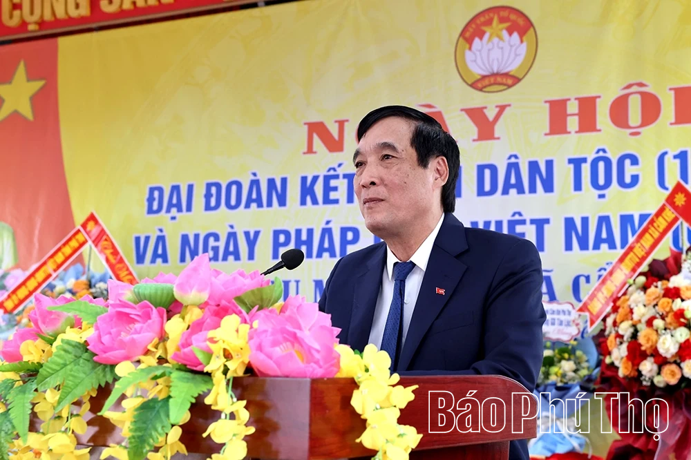 Trưởng Đoàn ĐBQH tỉnh Bùi Minh Châu dự Ngày hội đại đoàn kết toàn dân tộc khu Minh Tân