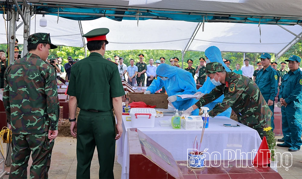 Dâng hương tưởng niệm các Anh hùng liệt sĩ và triển khai lấy mẫu hài cốt liệt sĩ chưa xác định được thông tin