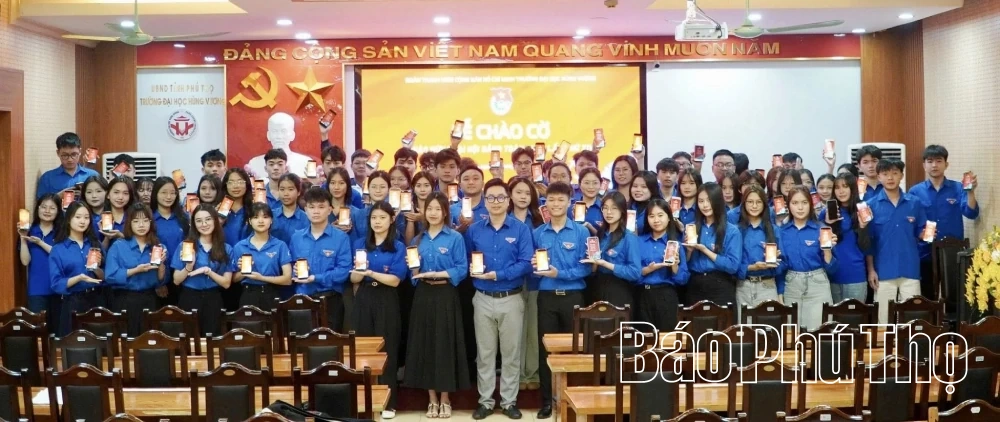 Tuổi trẻ hướng về ng&agrave;y hội lớn của đất nước