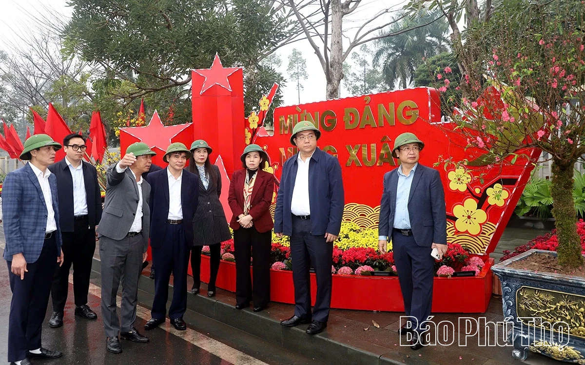 Chủ tịch UBND tỉnh Trần Duy Đông kiểm tra công tác chỉnh trang đô thị phục vụ đón Tết Nguyên đán