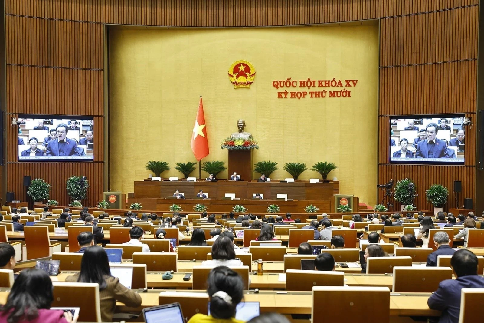 Ngày 20/11, Quốc hội thảo luận Dự án Luật sửa đổi, bổ sung một số điều của Luật Giáo dục