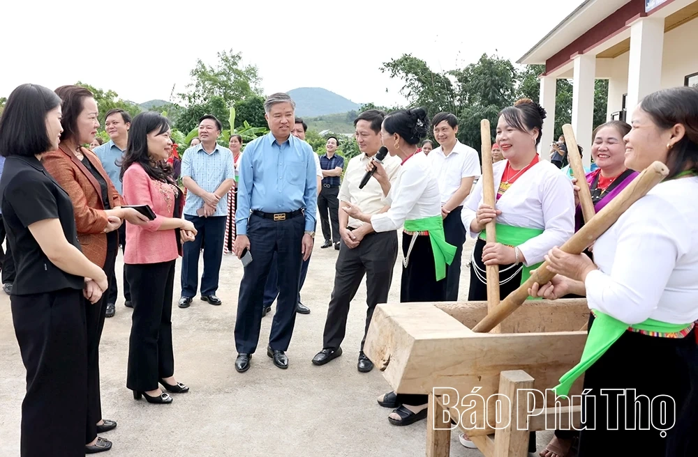 Giám sát việc triển khai Chiến lược công tác dân tộc