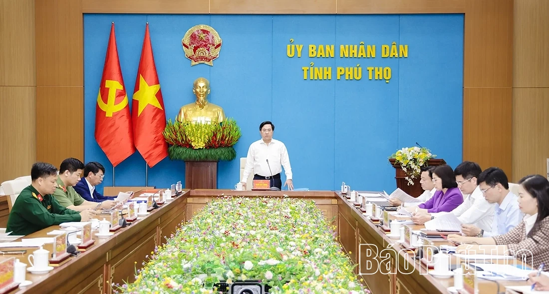 Chủ tịch UBND tỉnh Trần Duy Đông: Khẩn trương hoàn thiện hồ sơ các dự án đầu tư công