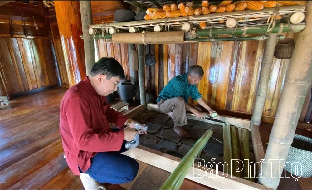 Thiêng liêng phong tục đắp bếp của người Mường