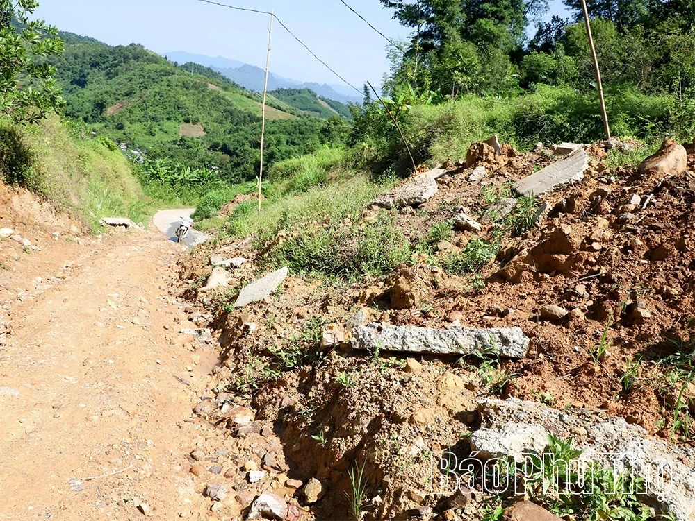 Thấp thỏm sống dưới cung sạt lở Cạn Thượng