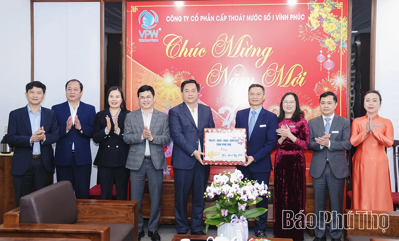 Chủ tịch UBND tỉnh Trần Duy Đông chúc Tết một số doanh nghiệp khu vực Vĩnh Phúc