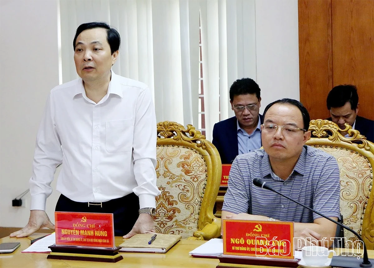 Ph&oacute; Chủ tịch UBND tỉnh Nguyễn Huy Ngọc thăm, l&agrave;m việc tại c&aacute;c x&atilde; khu vực Cẩm Kh&ecirc;