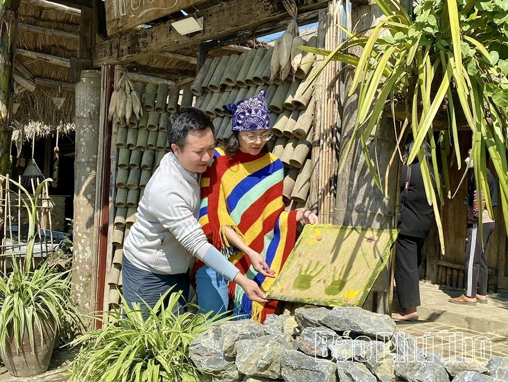Độc đáo nghề làm giấy dó