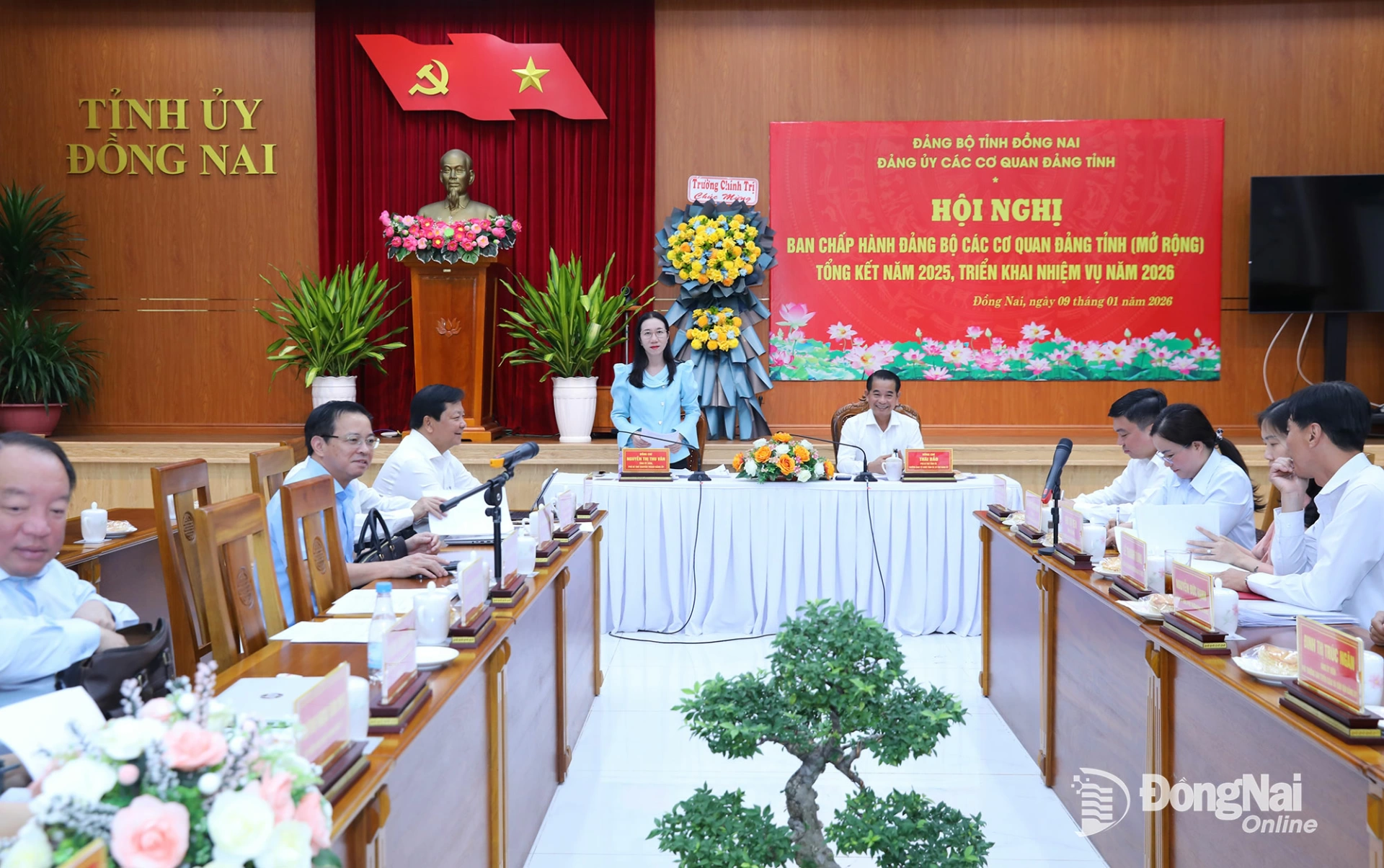 Đồng ch&iacute; Nguyễn Thị Thu V&acirc;n, Tỉnh ủy vi&ecirc;n, Ph&oacute; B&iacute; thư chuy&ecirc;n tr&aacute;ch Đảng ủy c&aacute;c cơ quan Đảng tỉnh Đồng Nai ph&aacute;t biểu tại hội nghị. Ảnh: Huy Anh  