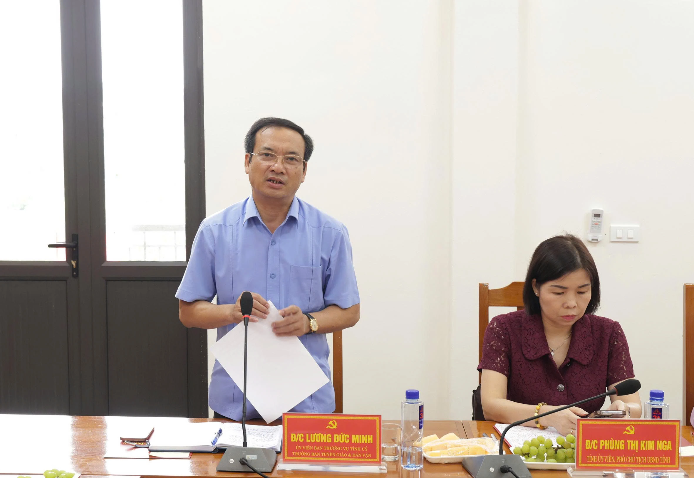 Phó Bí thư Tỉnh ủy Bùi Thị Minh làm việc với xã Vĩnh An về việc vận hành mô hình chính quyền địa phương 2 cấp