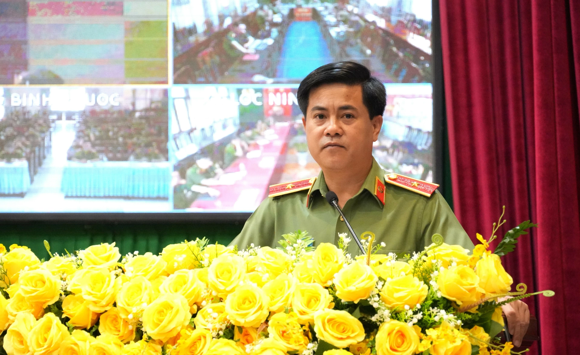 Thiếu tướng Nguyễn Đức Hải, Giám đốc Công an tỉnh phát biểu tại hội nghị. Ảnh: CAT