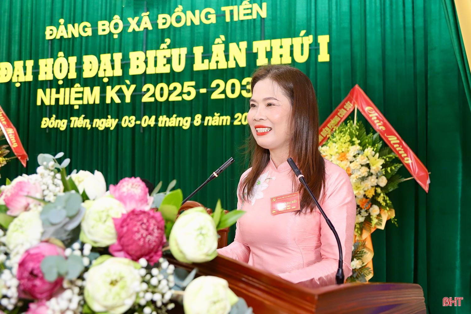 Phó Bí thư Thường trực Đảng ủy xã Đồng Tiến Trần Thị Hoa trình bày diễn văn khai mạc.