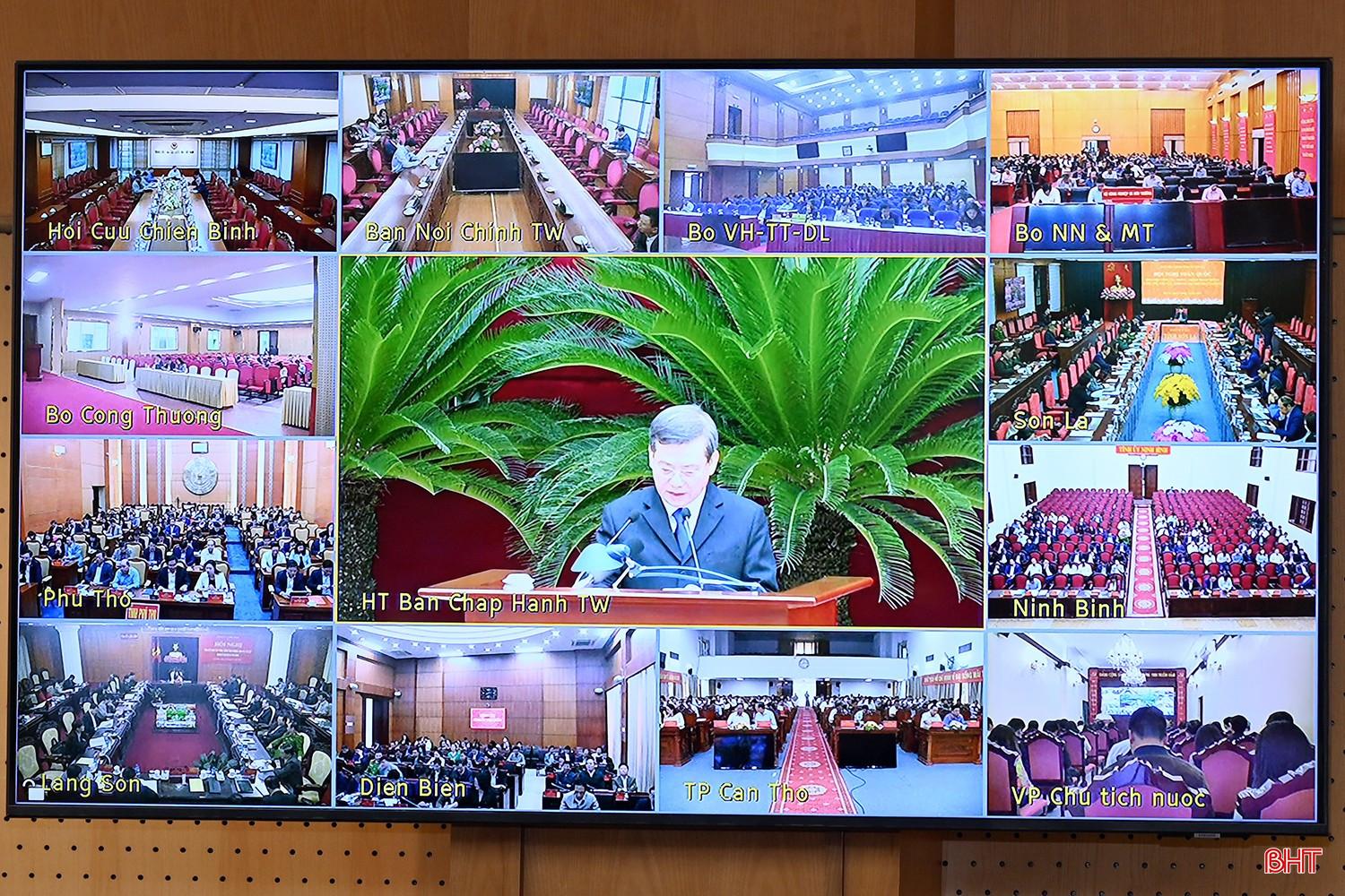 Hội nghị được tổ chức bằng hình thức trực tuyến.