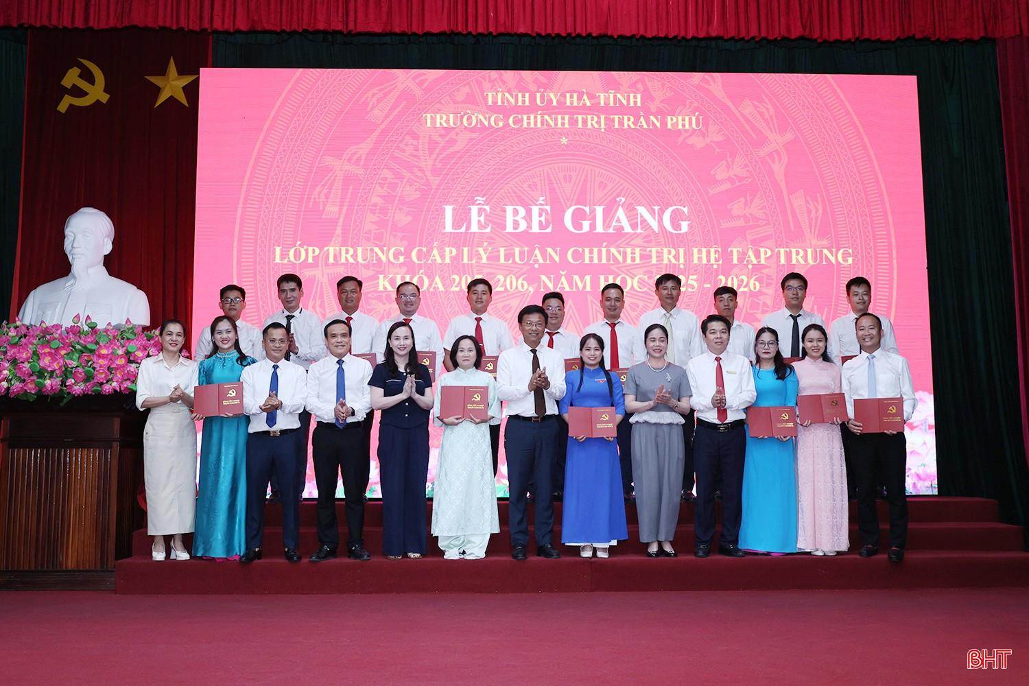 bqbht_br_chinh-tri-2.jpg