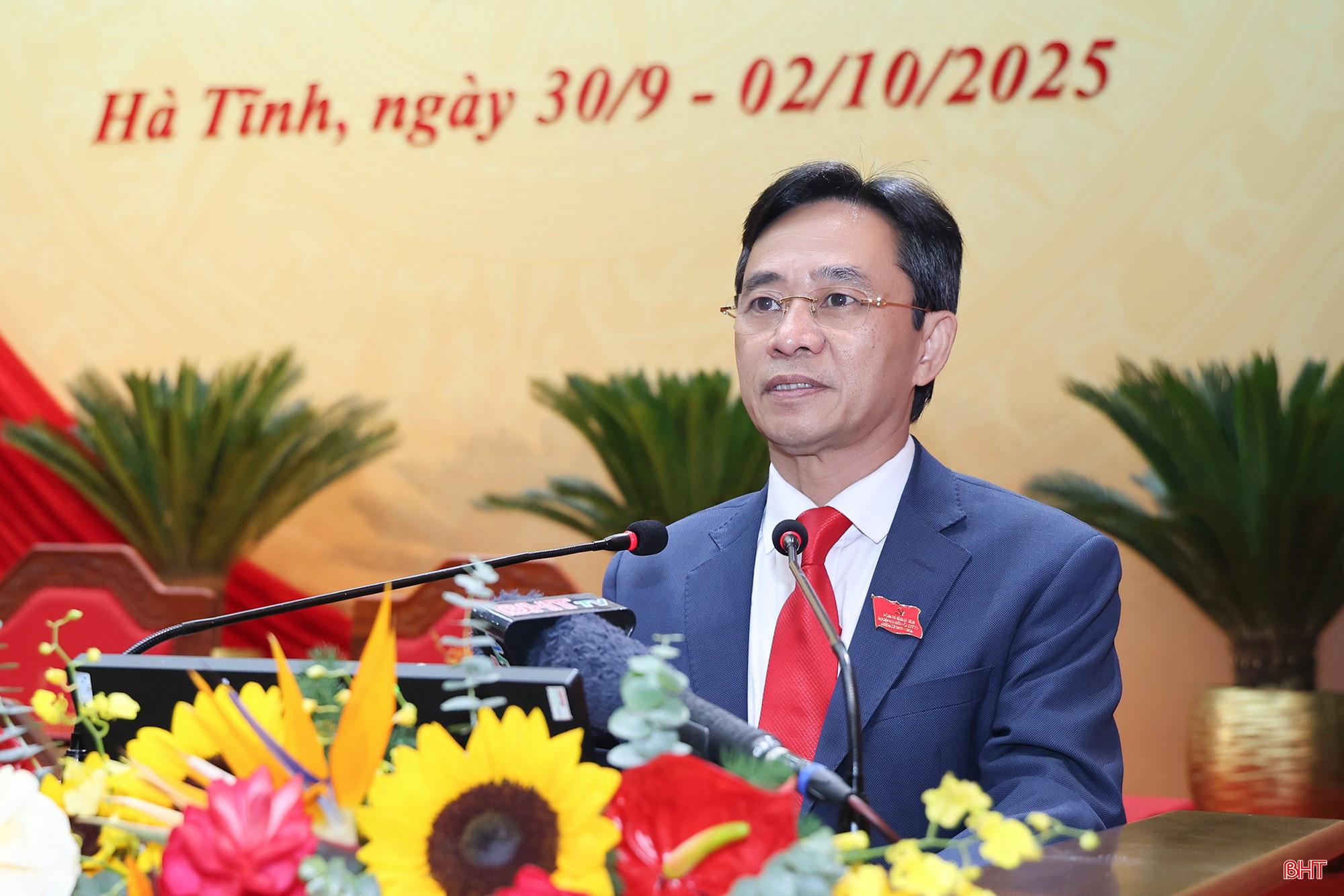 Phó Bí thư Thường trực Tỉnh ủy Trần Thế Dũng (khóa XIX) phát biểu khai mạc phiên trù bị.