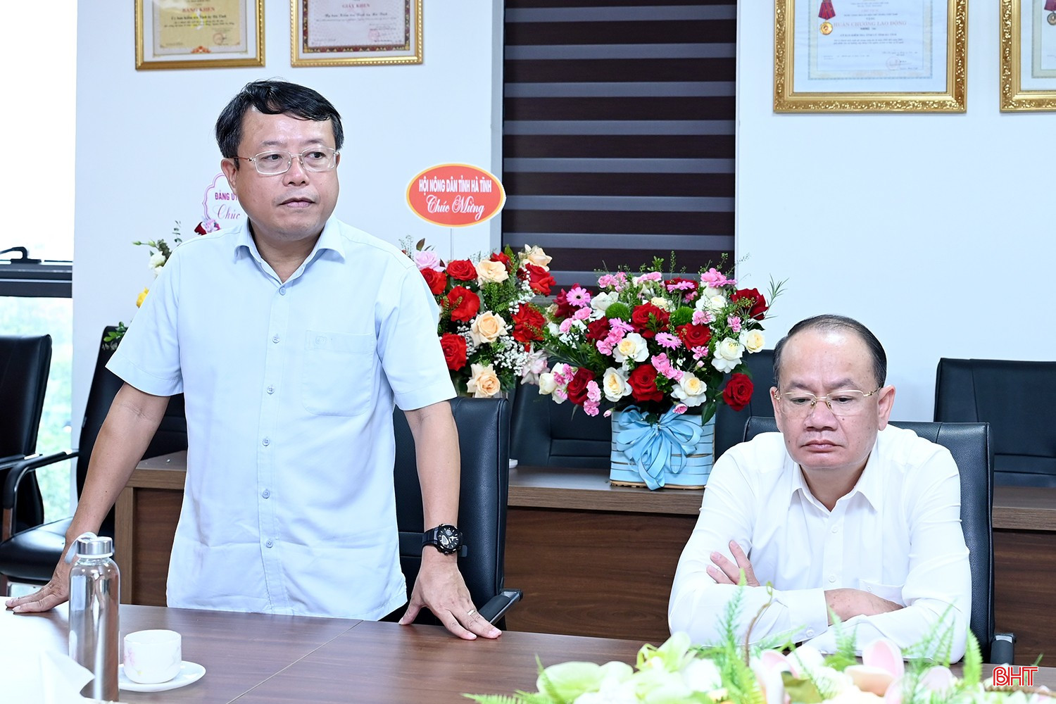 Đồng chí Dương Tất Thắng - Ủy viên Ban Thường vụ, Chủ nhiệm UBKT Tỉnh ủy, Phó Chủ tịch UBND tỉnh phát biểu cảm ơn sự quan tâm của các đồng chí lãnh đạo tỉnh.