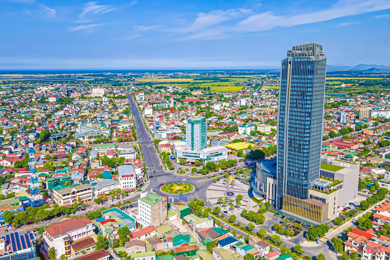 Cùng với phát triển kinh tế, các lĩnh vực văn hóa - xã hội được các cấp, ngành luôn quan tâm và đạt những kết quả tích cực.