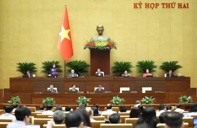 Phó Chủ tịch Quốc hội Nguyễn Thị Hồng điều hành phiên họp Quốc hội, sáng 31/10. Ảnh: QUANG PHÚC
