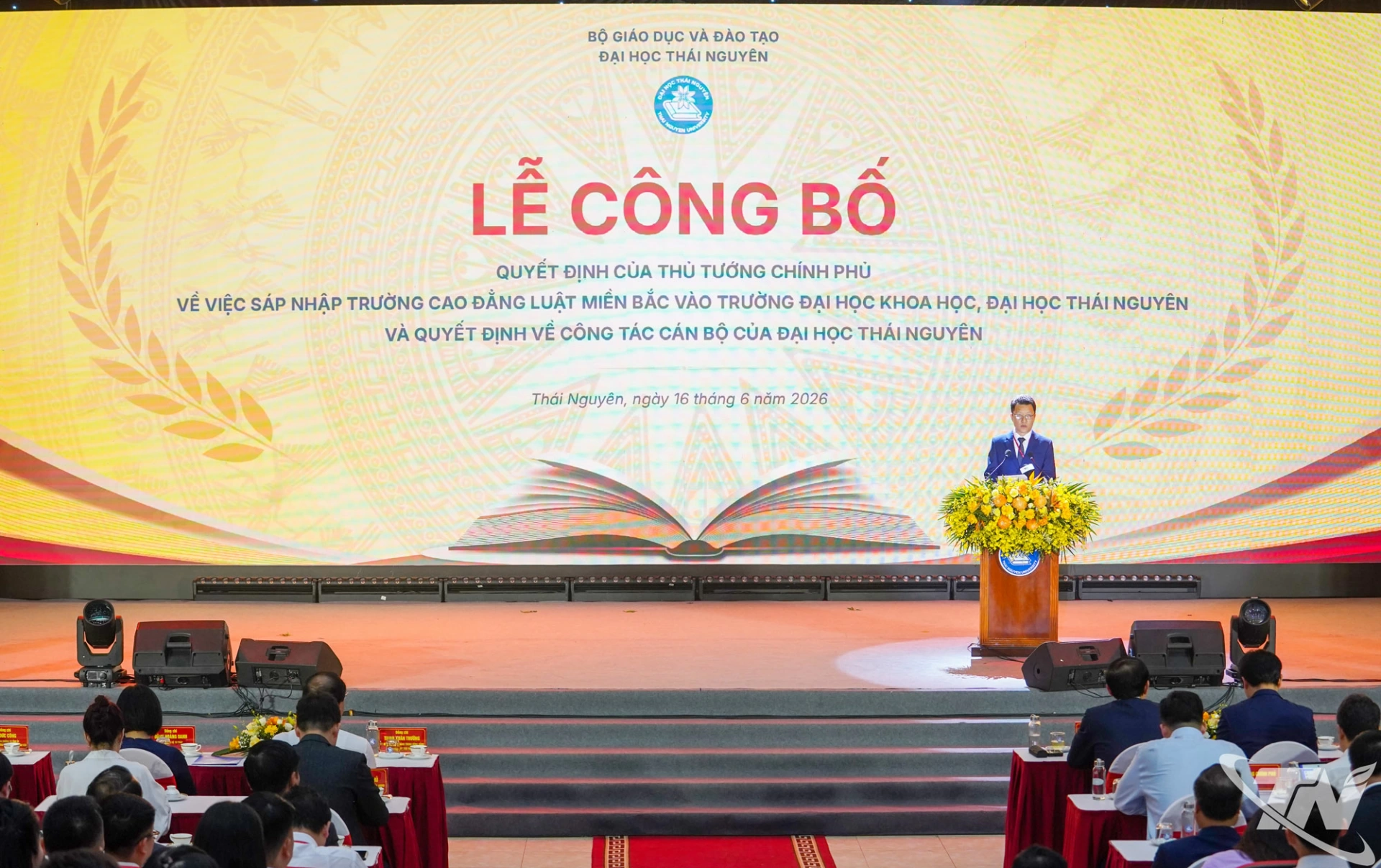 Quang cảnh Lễ công bố.