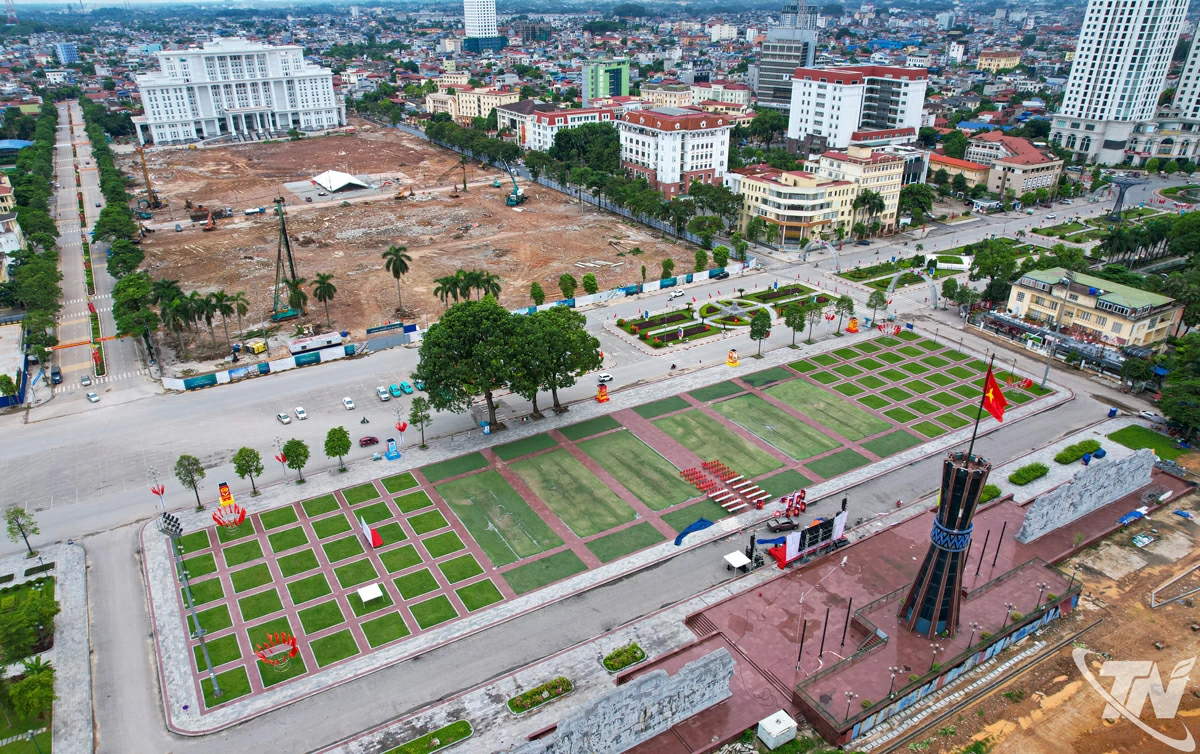 Dự án Khu đô thị mới, phố đi bộ trung tâm được triển khai thực hiện trên địa bàn phường Phan Đình Phùng (với tổng mức đầu tư trên 2.450 tỷ đồng) được kỳ vọng sẽ nâng tầm diện mạo đô thị Thái Nguyên.