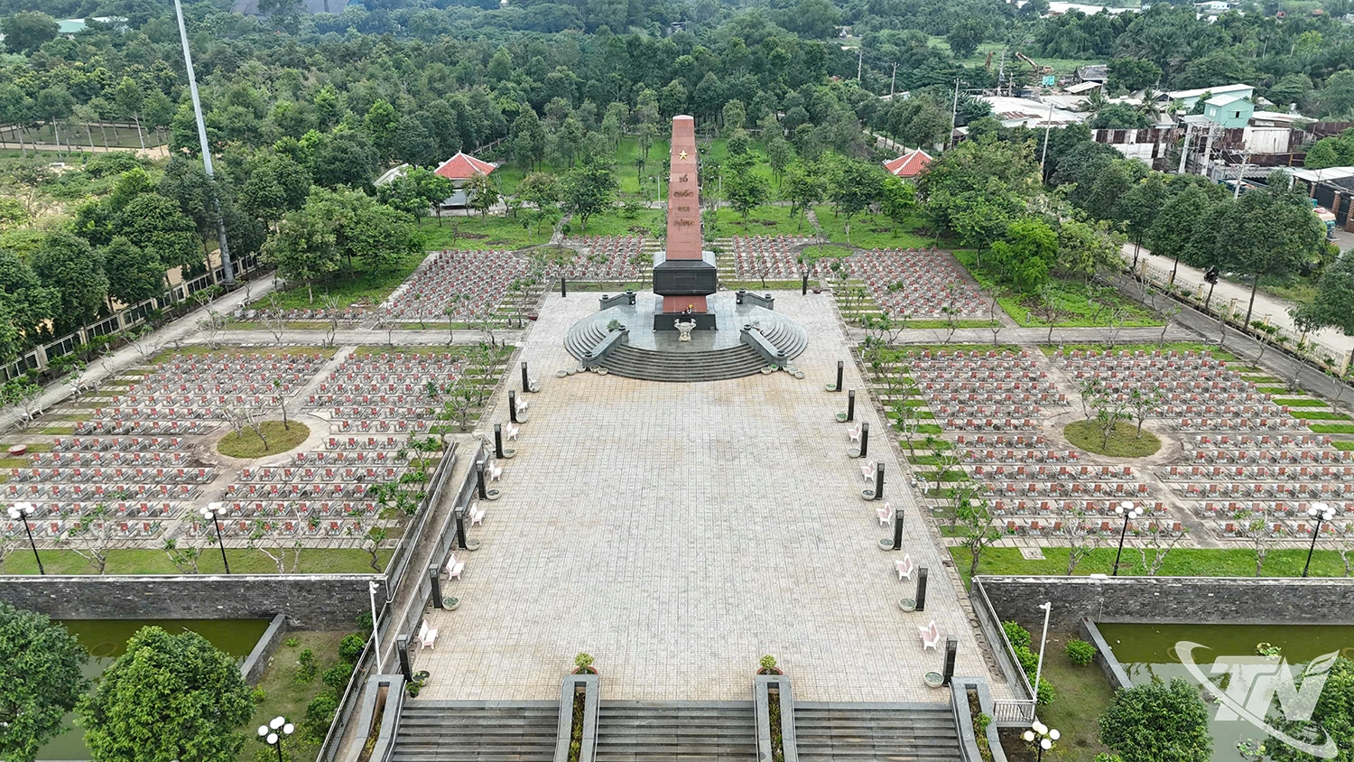 Nghĩa trang liệt sĩ Hóc Môn.