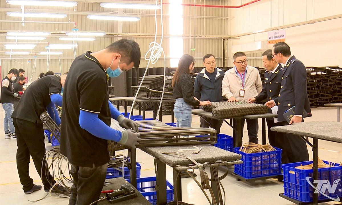 Năm 2025 có 688 doanh nghiệp thực hiện thủ tục hải quan trên địa bàn tỉnh.