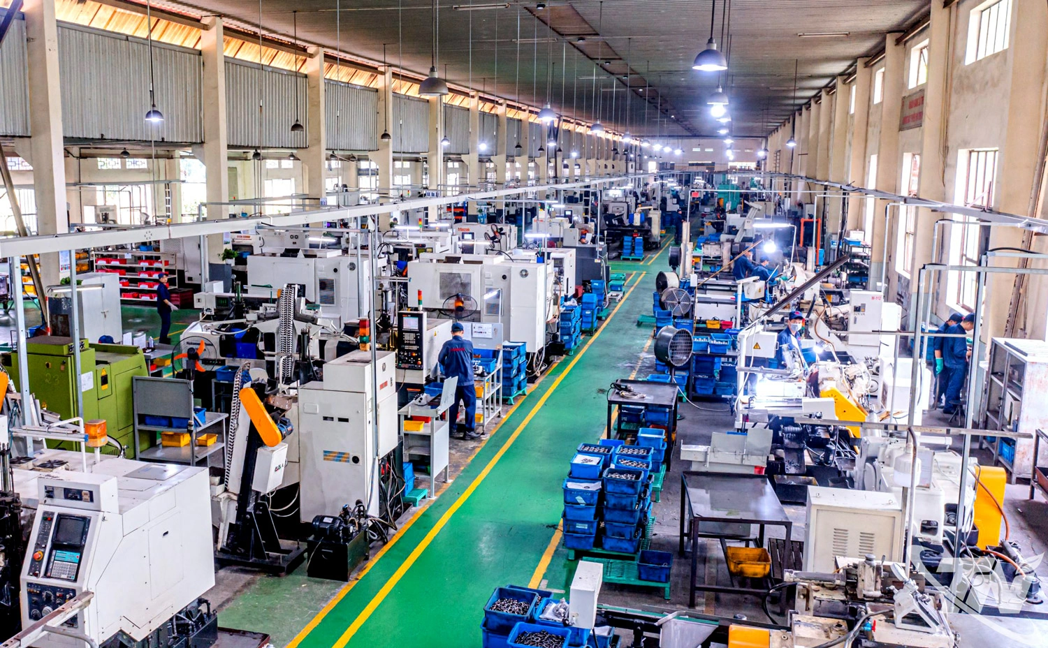 Cùng với khối doanh nghiệp FDI, các doanh nghiệp trong nước trên địa bàn tỉnh   cũng chú trọng đẩy mạnh đổi mới công nghệ để phát triển, nâng cao hiệu quả   sản xuất.