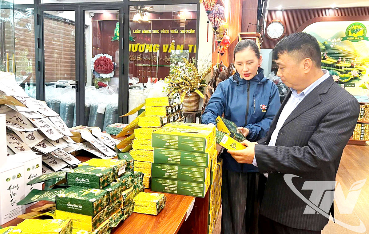 HTX Hương Vân Trà đồng hành cùng Tuần lễ Online Friday 2025, giới thiệu các sản phẩm trà đặc trưng của địa phương.    