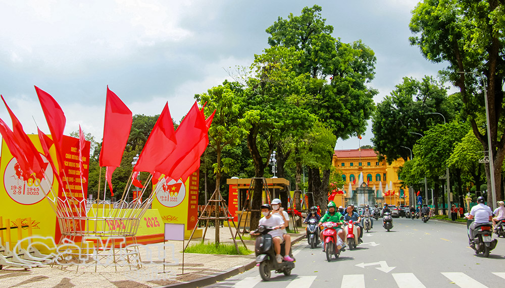 anh 3: Con đường dẫn vào Phủ Chủ tịch.