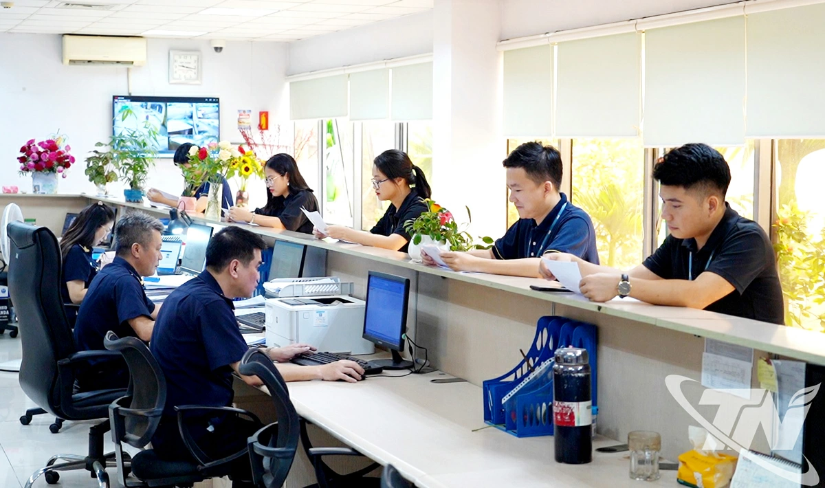 Hải quan Thái Nguyên chú trọng đẩy mạnh cải cách thủ tục hành chính về hải quan theo hướng hiện đại, đồng bộ, thống nhất, minh bạch, tạo điều kiện thuận lợi cho các doanh nghiệp thực hiện thủ tục xuất nhập khẩu. Ảnh: T.L