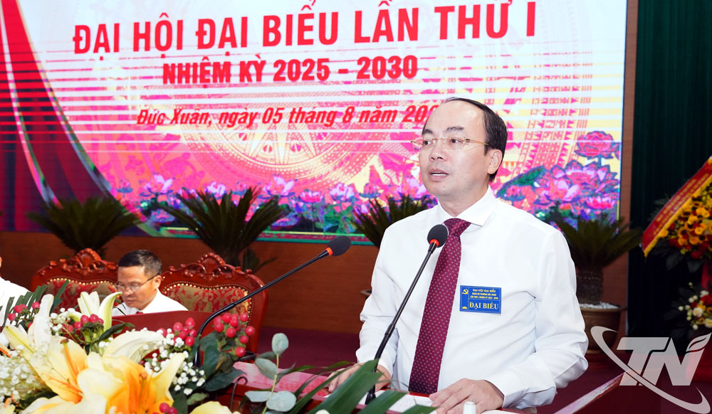 Đồng chí Nguyễn Đăng Bình, Phó Bí thư Thường trực Tỉnh ủy, Chủ tịch HĐND tỉnh phát biểu chỉ đạo tại Đại hội.