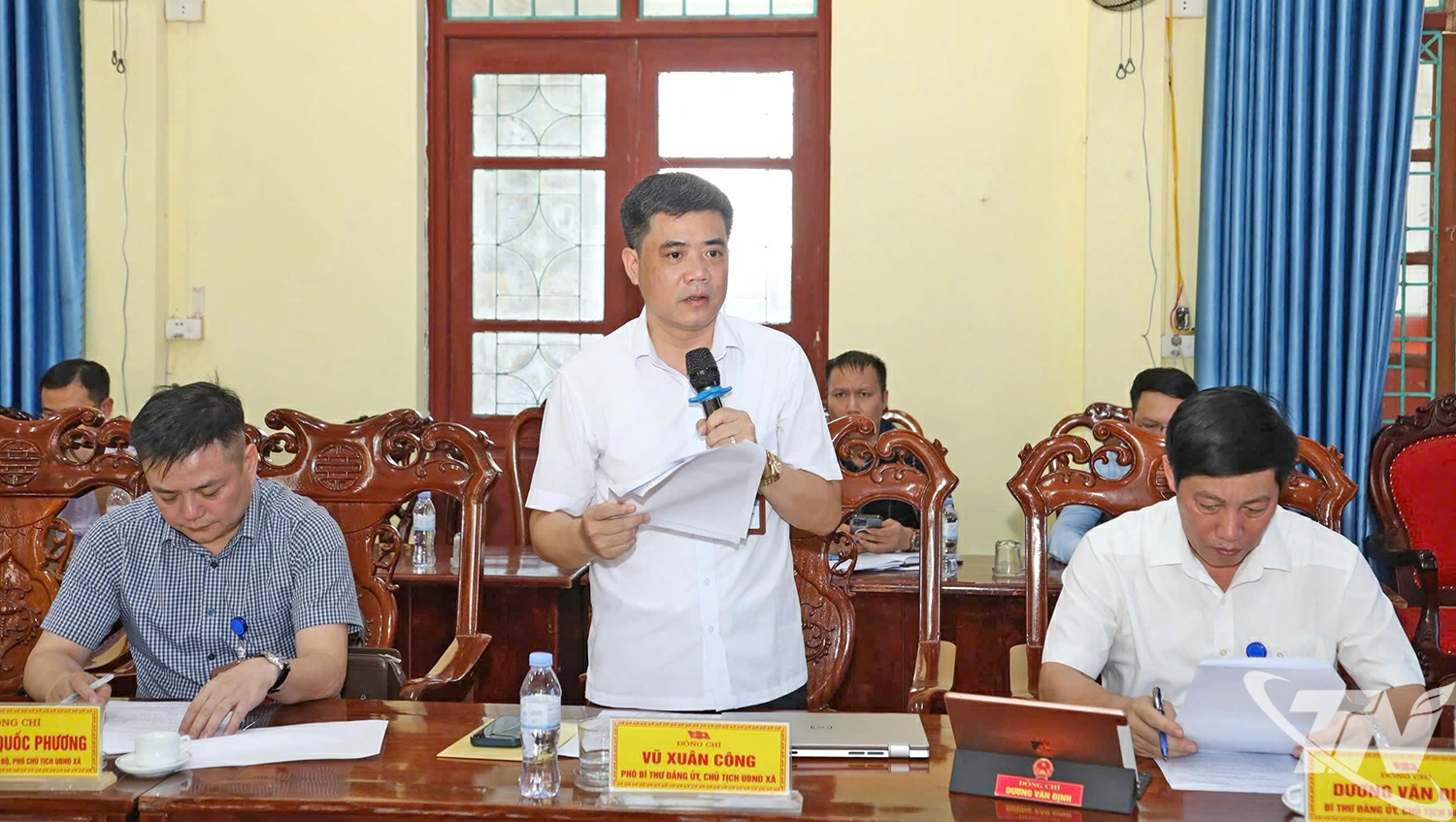 Đại biểu phát biểu tại buổi làm việc.