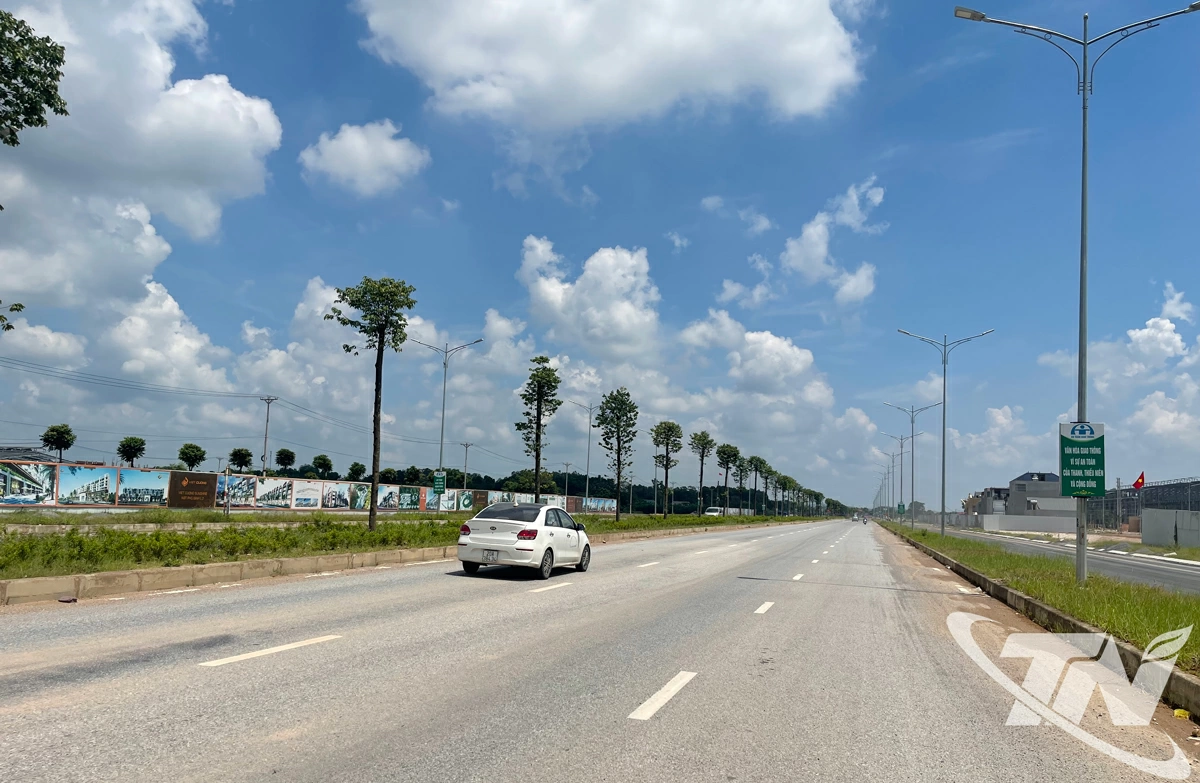 Tuyến đường Vành đai V vùng Thủ đô Hà Nội đoạn qua tỉnh Thái Nguyên góp phần kết nối các khu, cụm công nghiệp khu vực phía Nam. Công trình hoàn thành tạo động lực thúc đẩy phát triển kinh tế - xã hội, trong đó có phường Phổ Yên.