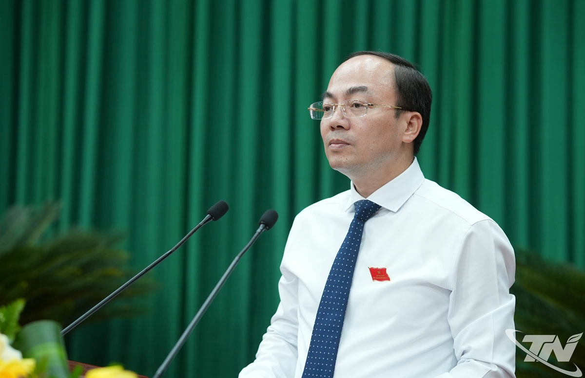 Đồng chí Nguyễn Đăng Bình, Phó Bí thư Thường trực Tỉnh ủy, Chủ tịch HĐND tỉnh, phát biểu bế mạc Kỳ họp.