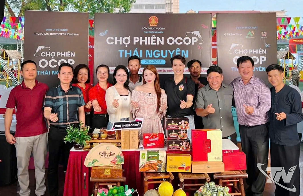 Thời gian qua Sở Công thương đã hỗ trợ nhiều doanh nghiệp, HTX sử dụng các nền tảng số để quảng bá, mở rộng kênh phân phối hàng hóa.