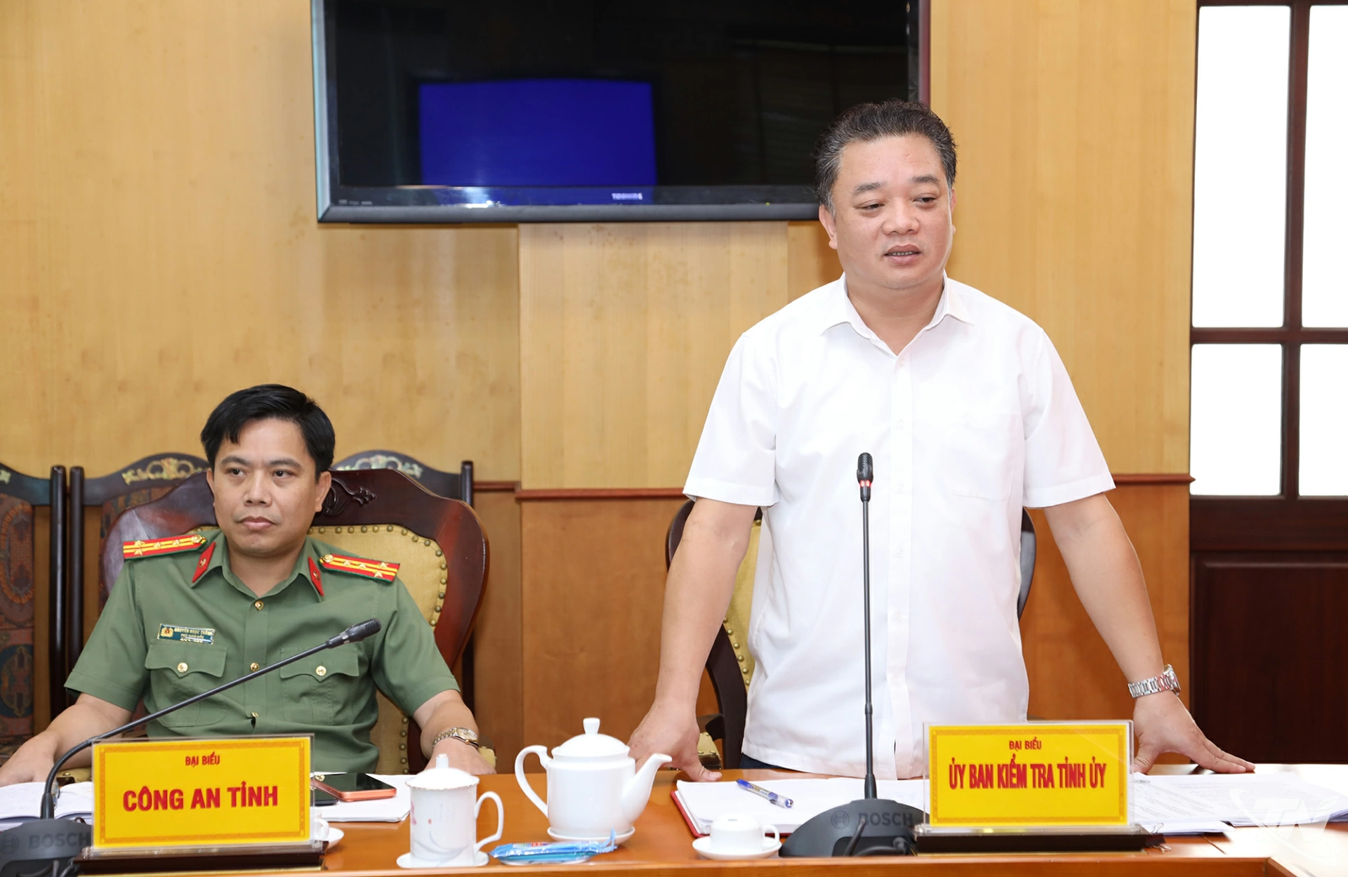 Lãnh đạo Ủy ban Kiểm tra Tỉnh ủy phát biểu tại Hội nghị.