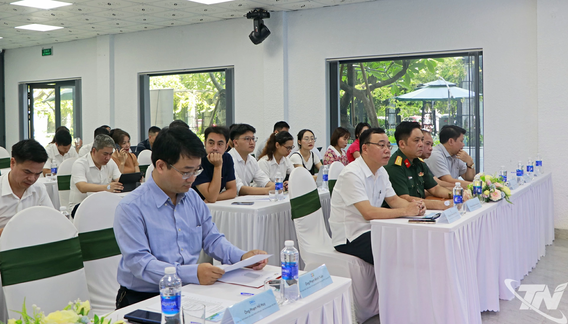 Các đại biểu dự Hội thảo.