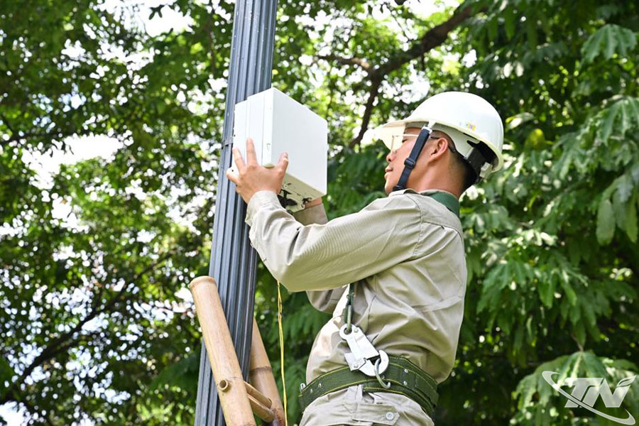 Lần đầu tiên tại Việt Nam, 1.200 trạm nhỏ 5G (smallcell 5G) được triển khai tại các địa điểm tập trung đông người.