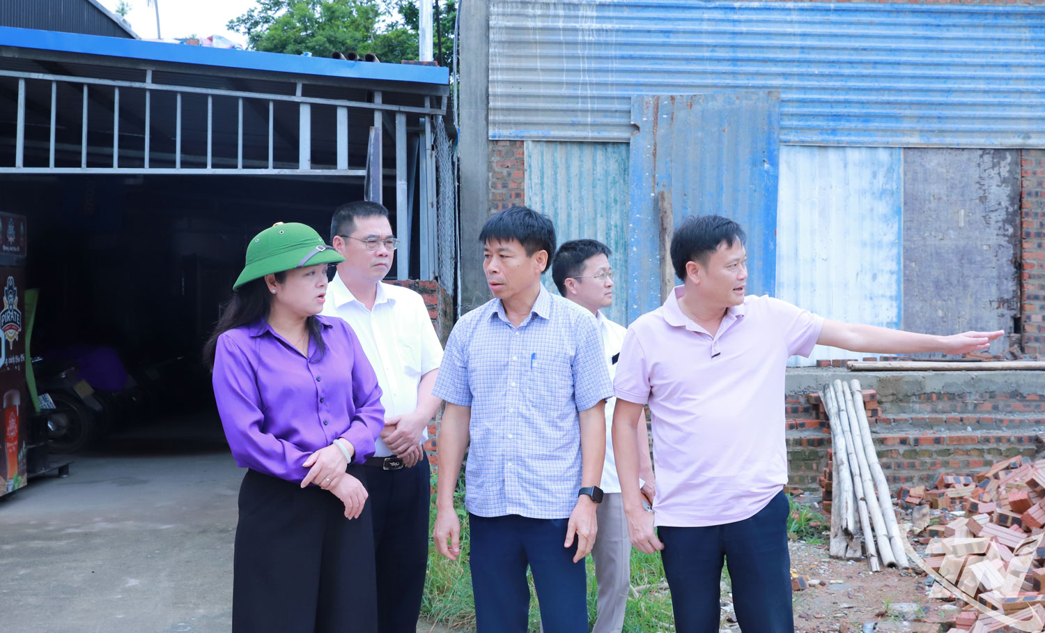 Nguyễn Thị Loan, Phó Chủ tịch UBND tỉnh kiểm tra thực địa tại dự án Đường Bắc Sơn kéo dài