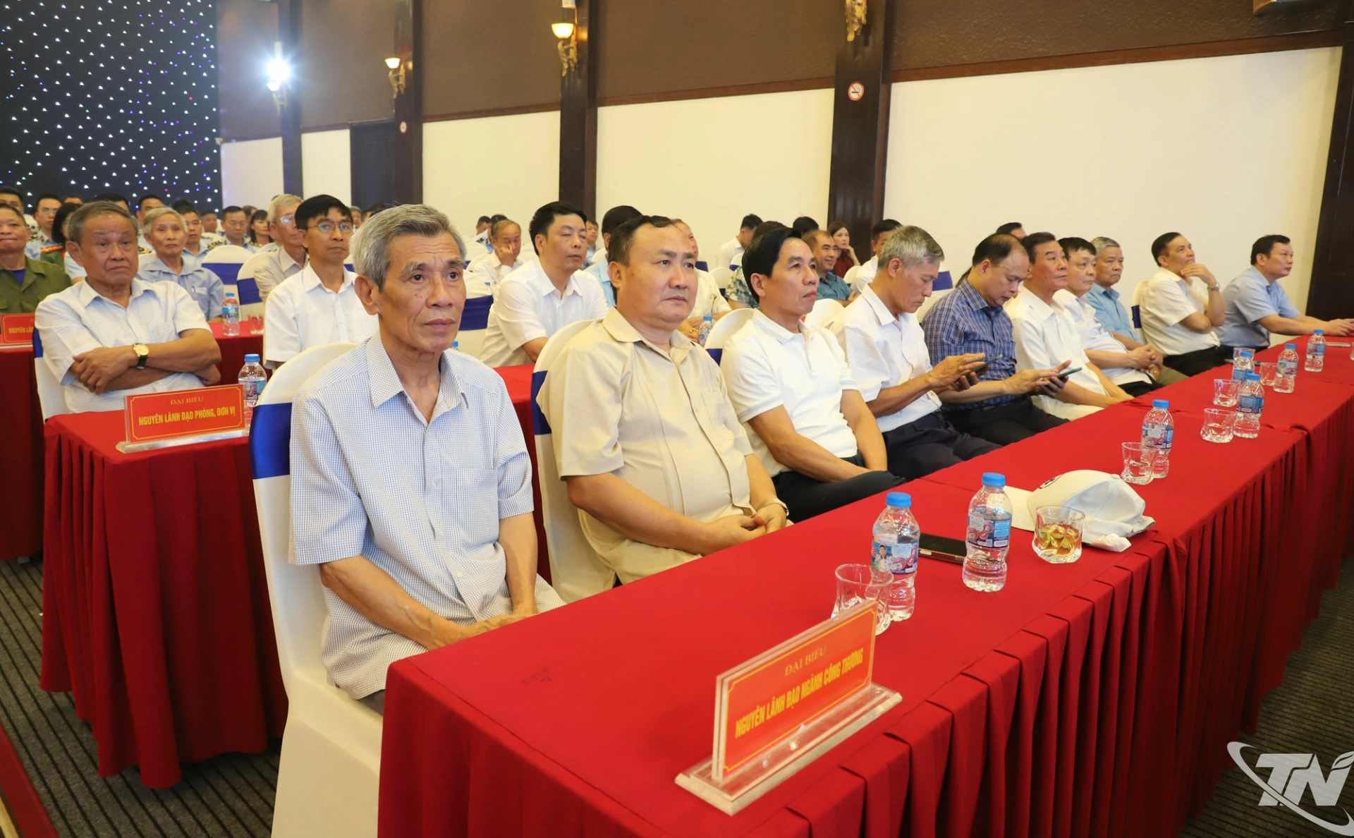Các đại biểu dự Lễ kỷ niệm.