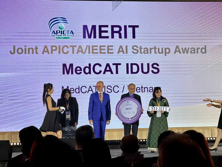Giải Khuyến khích (Merit) thuộc về sản phẩm MedCAT IDUS của Công ty MedCAT JSC.