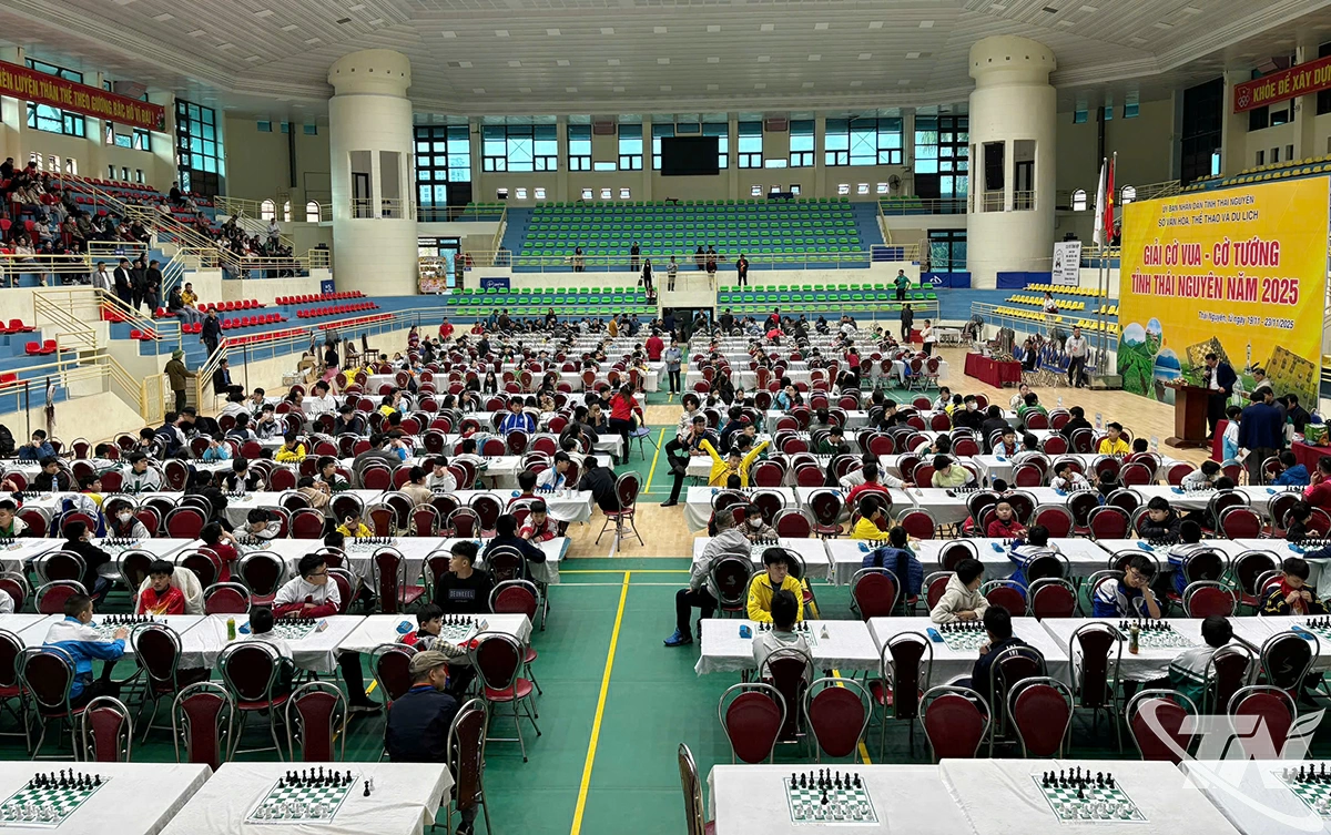 Toàn cảnh Nhà thi đấu Thể dục Thể thao tỉnh nơi diễn ra các trận thi đấu trong Giải Cờ vua, Cờ tướng tỉnh Thái Nguyên năm 2025