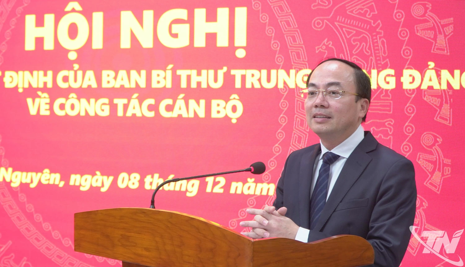 Đồng chí Đồng chí Nguyễn Đăng Bình, Phó Bí thư Thường trực Tỉnh ủy, Chủ tịch HĐND phát biểu tại Hội nghị.