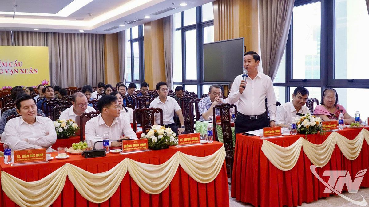 Đại diện Hiệp hội Doanh nghiệp nhỏ và vừa phản ánh nhiều khó khăn trong tiếp cận tín dụng.